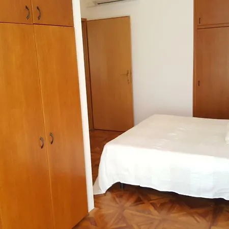 Centar Old Town, With Free Private Parking * Pula